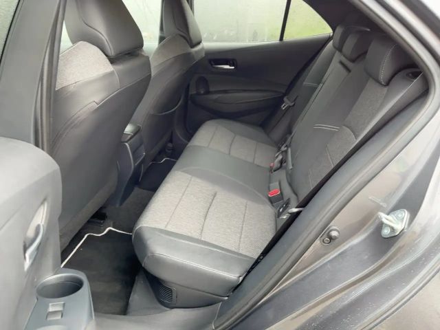 Toyota Corolla Hybride Team D