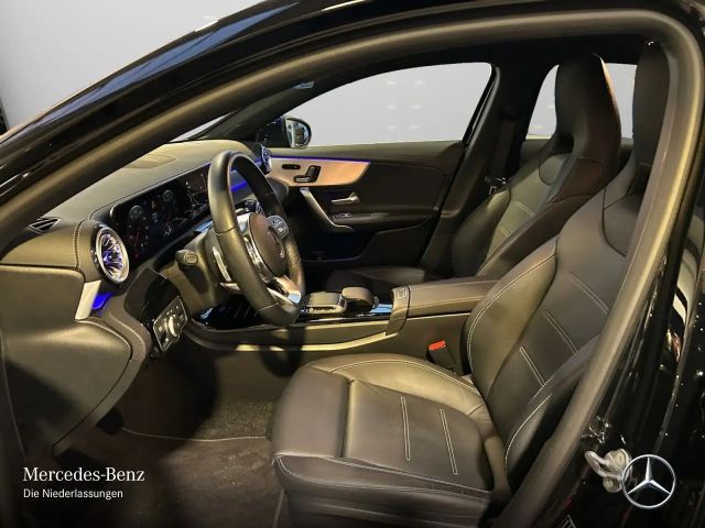 Mercedes-Benz A 180 AMG Line