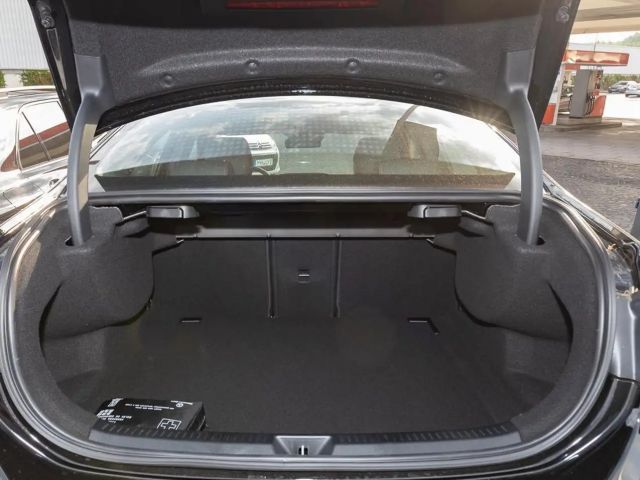 Mercedes-Benz A 180 Limousine LED Navi SHZ Fernlichtass. Kam.