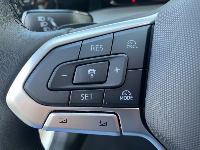 Volkswagen Golf DSG Life Variant