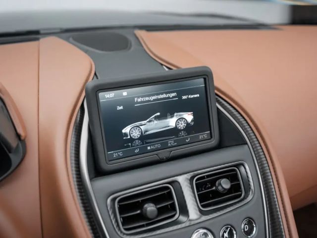 Aston Martin DBS 770 Ultimate Volante 1 OF 199/CARBON/BUCKET