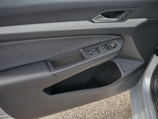 Volkswagen Golf 1.5 TSI Life Variant