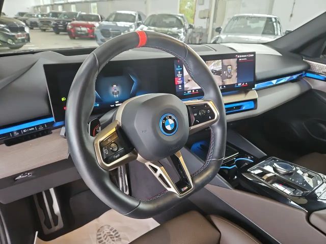 BMW i5 M-Sport M60 Touring xDrive