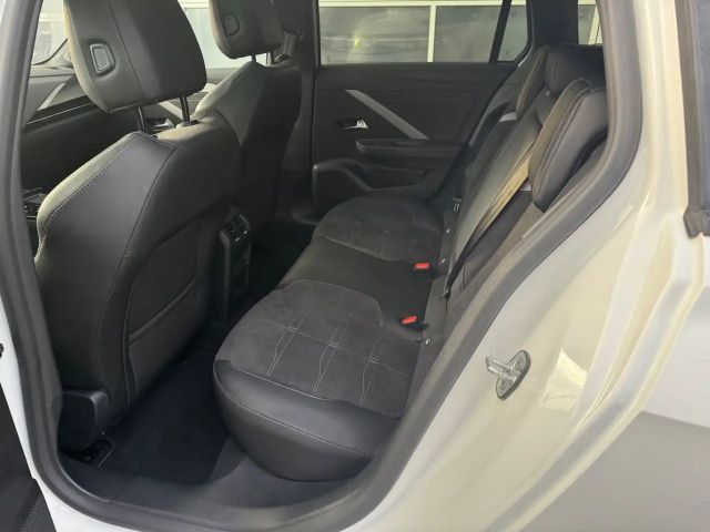 Opel Astra Sports Tourer Ultimate