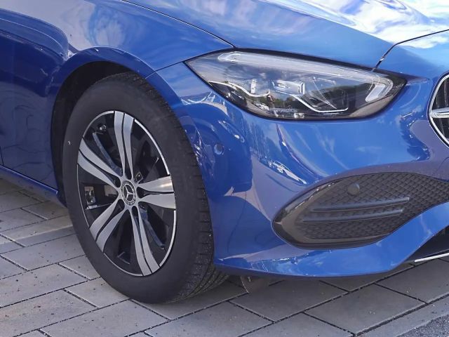 Mercedes-Benz C 180 AVANTGARDE Sedan