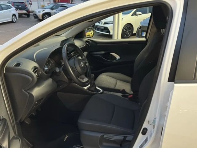 Toyota Yaris 1.0 VVT-i Comfort Hatchback VVT-i