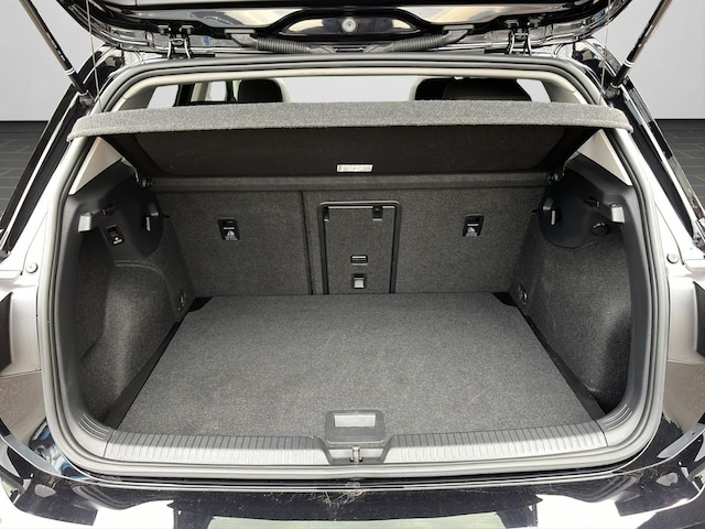 Volkswagen Golf 2.0 TDI DSG Golf VIII Style