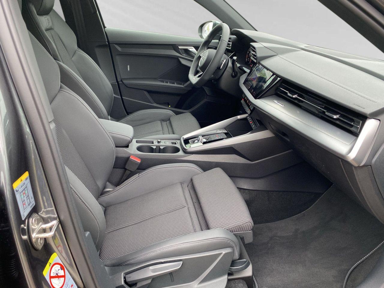 Audi A3 35 TFSI S-Line Sedan Sportback