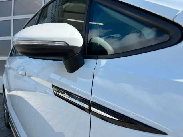 Volkswagen Touran 1.5 TSI DSG R-Line