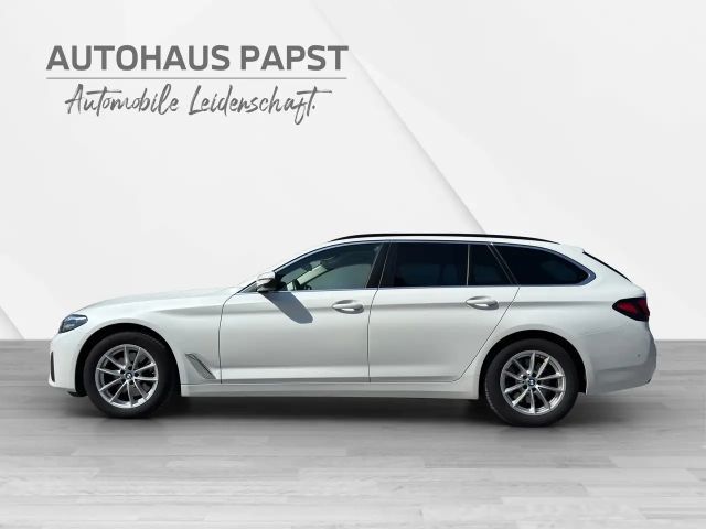 BMW 520 *** ALLRAD *** NP 74.000 *** STANDHEIZUNG *** -50%