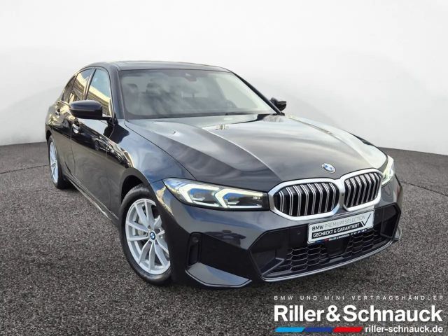 BMW 330 330i M-Sport Sedan xDrive