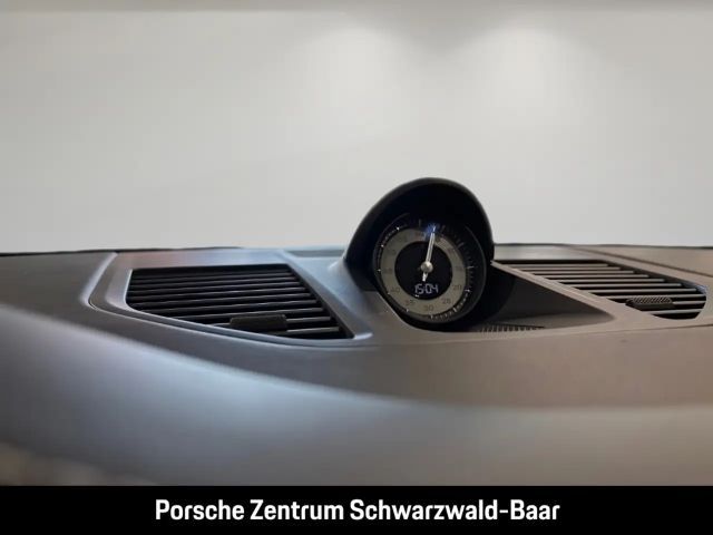 Porsche 992 4 Carrera Coupé GTS