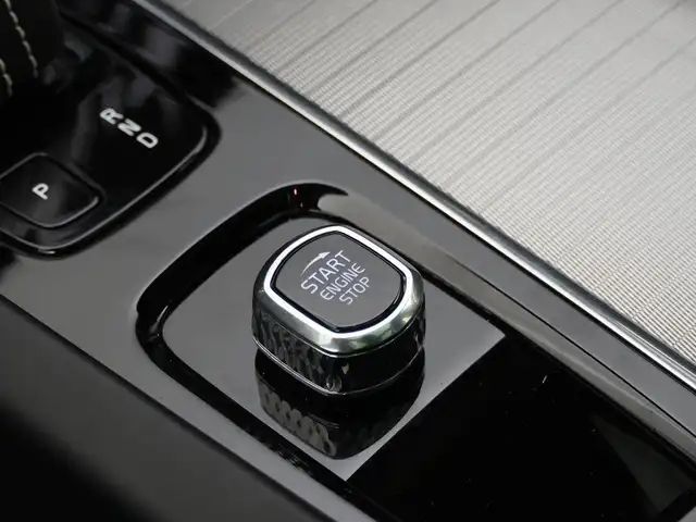 Volvo XC60 AWD Dark Geartronic Plus