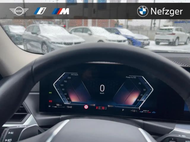 BMW 320 320i Sedan xDrive