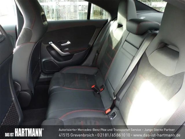 Mercedes-Benz CLA 200 AMG Line Coupé