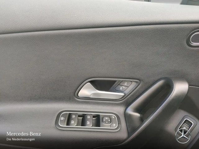 Mercedes-Benz A 250 A 250 e Style