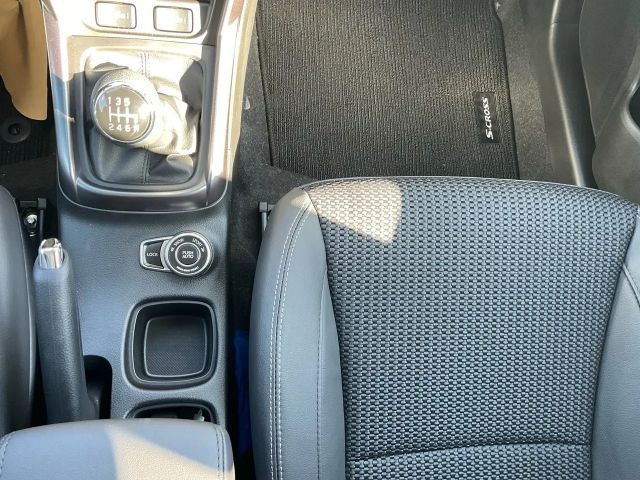 Suzuki S-Cross Flash