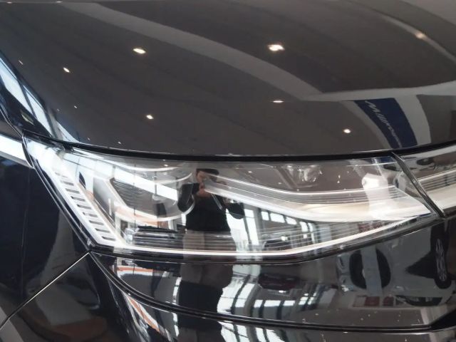 Volkswagen Multivan Style T7