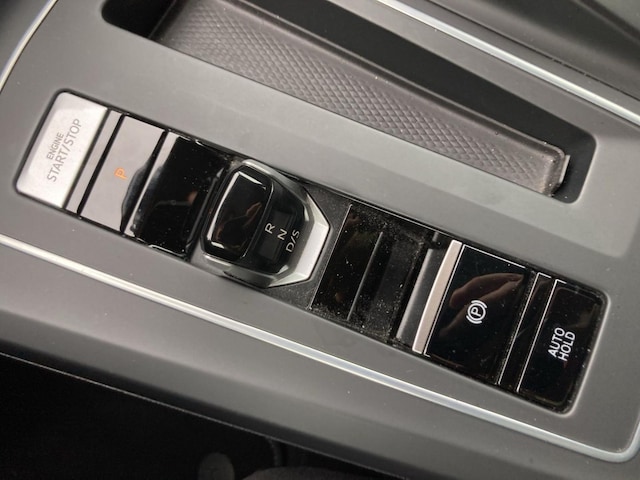 Volkswagen Golf 2.0 TDI DSG Life Variant