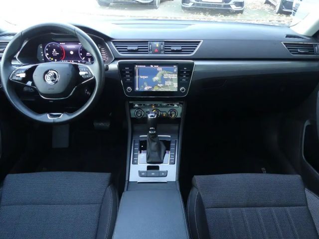 Skoda Superb 2.0 TDI Style Style