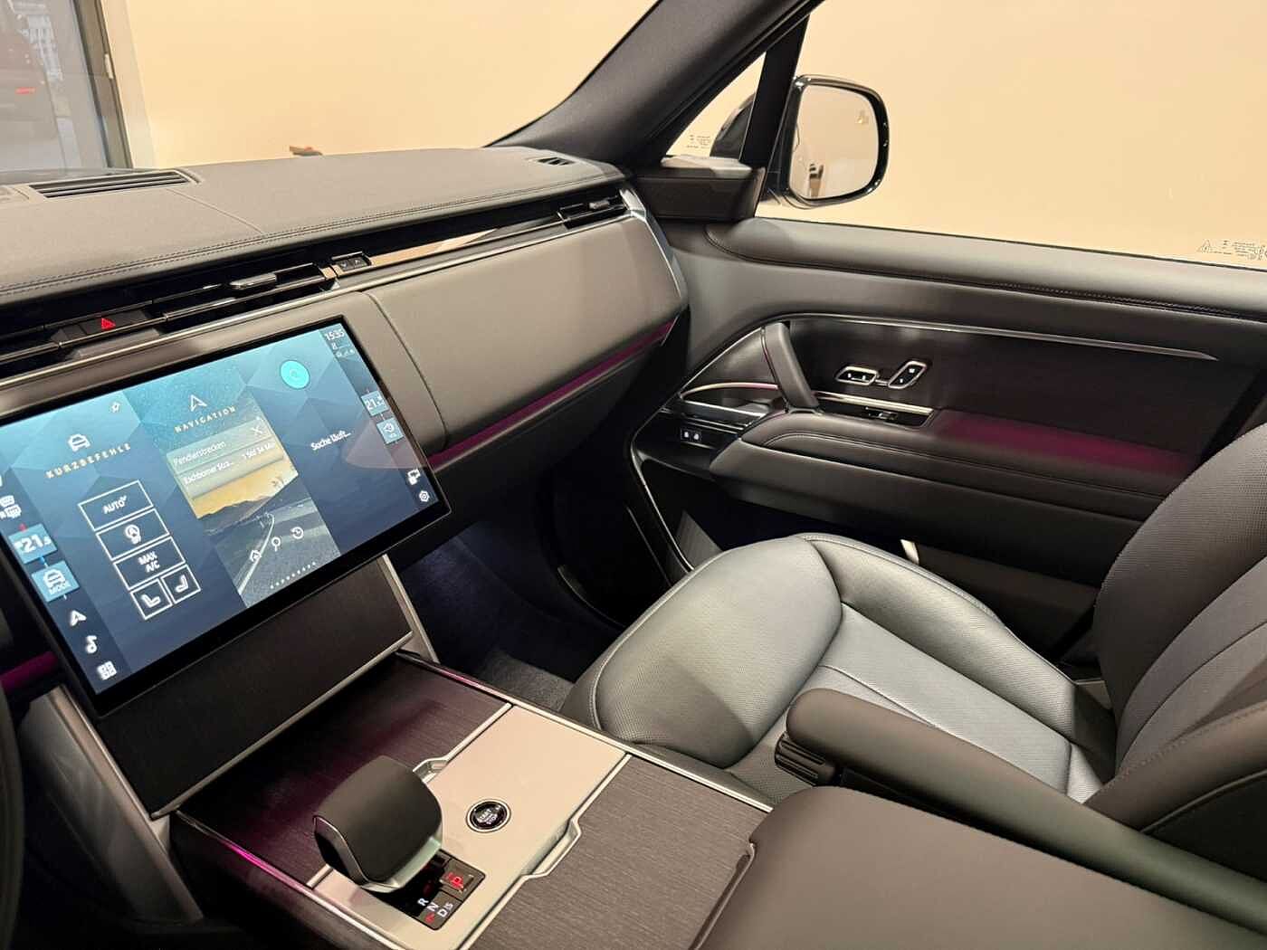 Land Rover Range Rover D300 HSE