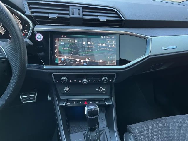 Audi Q3 45 TFSI Hybride S-Line