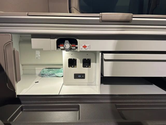 Volkswagen California Ocean T7