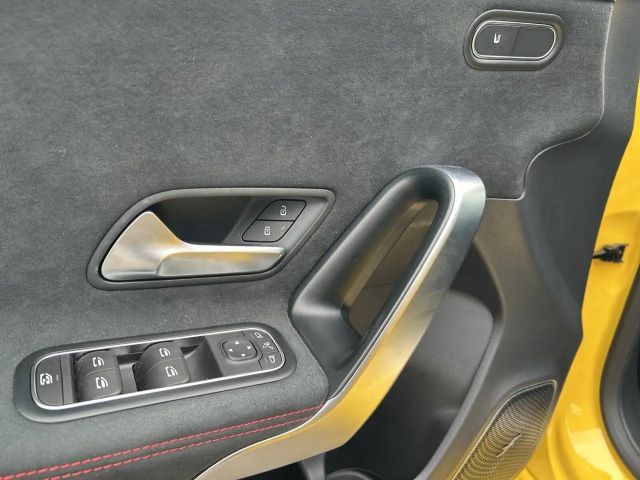 Mercedes-Benz A 200 AMG Line