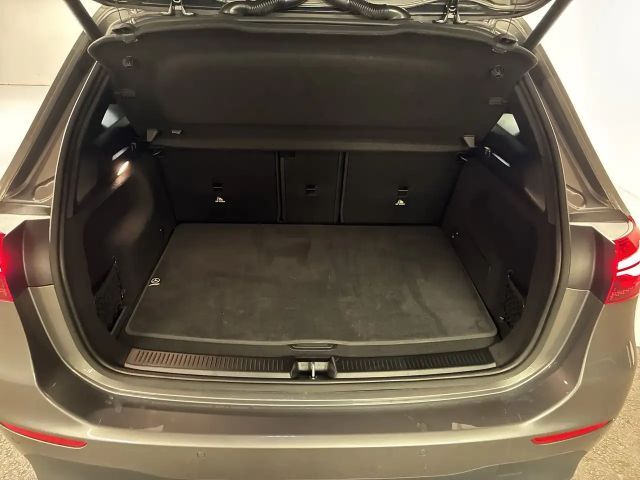 Mercedes-Benz B 180 B 180 d Sedan