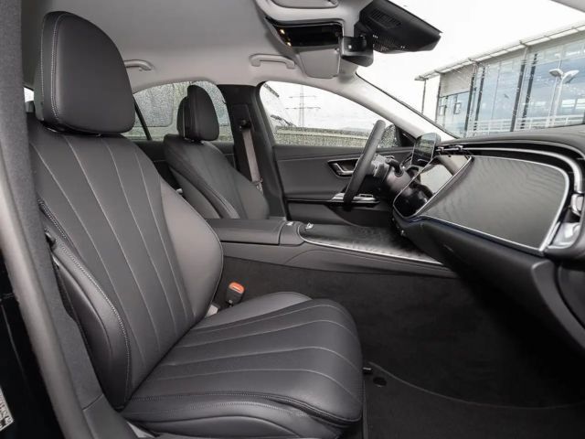 Mercedes-Benz E 200 E 200 d Sedan