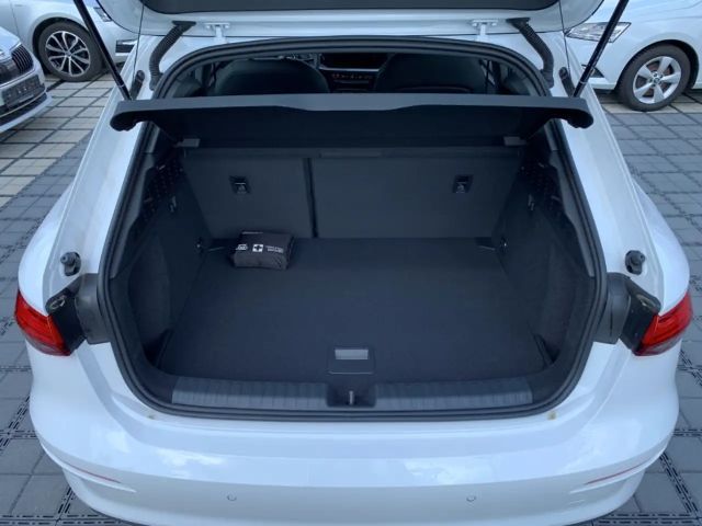 Audi A3 30 TFSI Sedan Sportback