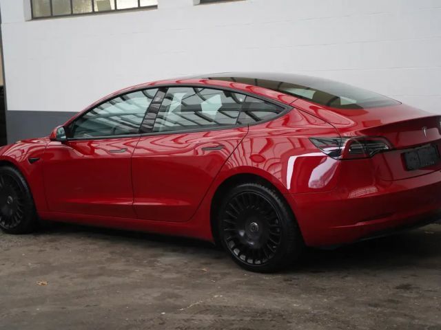 Tesla Model 3 AWD Long Range