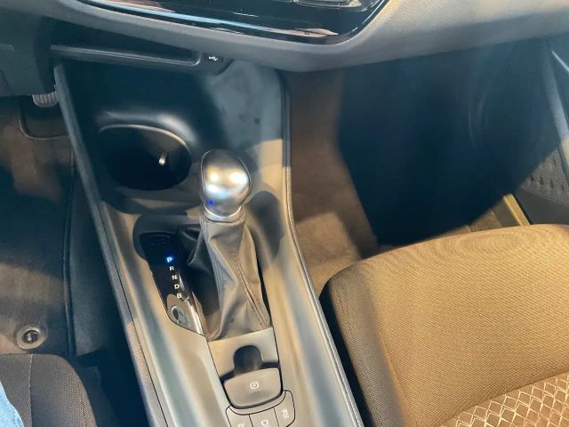 Toyota C-HR Business