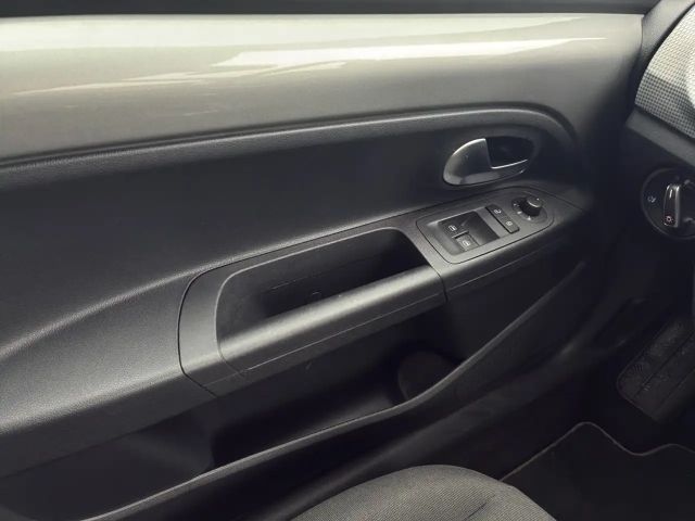 Volkswagen e-up! Plus Style