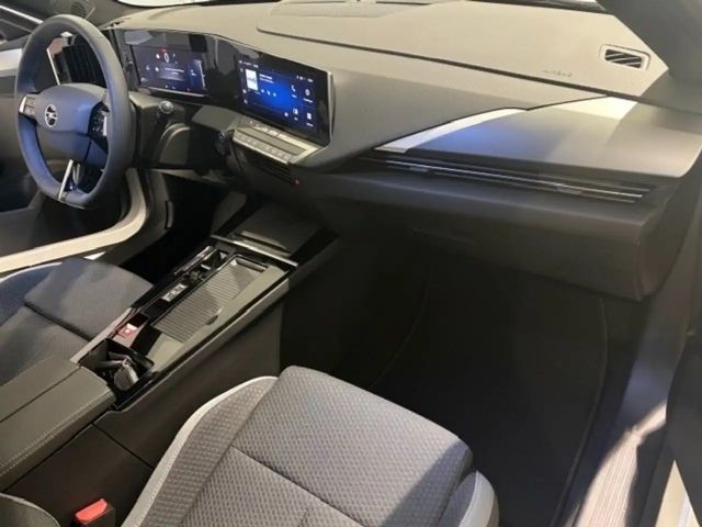 Opel Astra 1.2 Turbo Edition Turbo