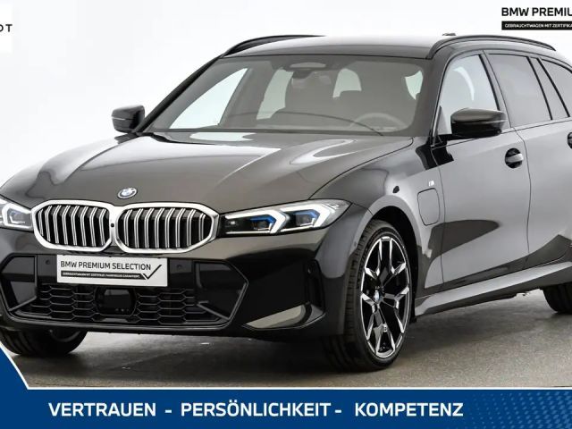 BMW 330 330e M-Sport xDrive