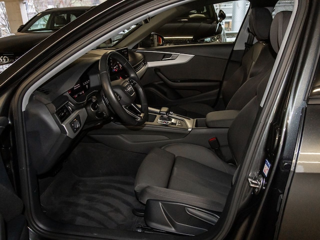 Audi A4 35 TDI Avant S-Line S-Tronic