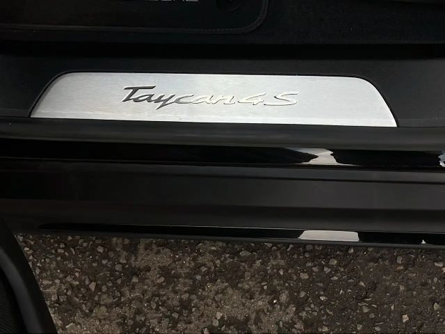 Porsche Taycan 4S
