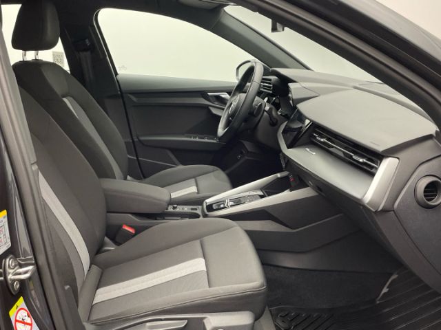 Audi A3 30 TFSI S-Tronic Sedan