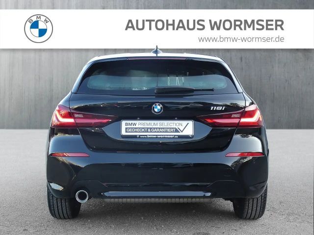 BMW 118 118i Advantage pakket Sedan