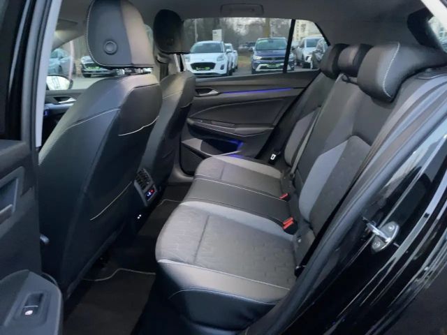 Volkswagen Golf 1.5 eTSI Golf VIII