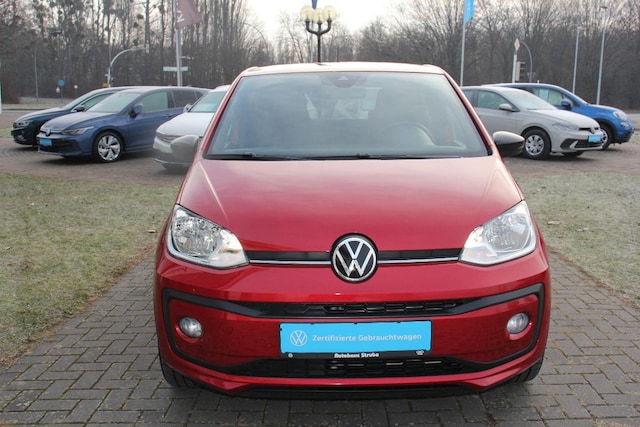 Volkswagen up! Active