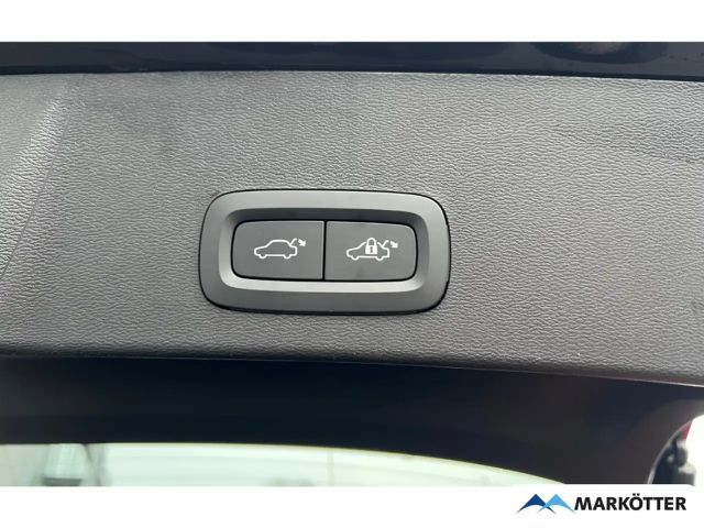 Volvo XC40 Dark Plus