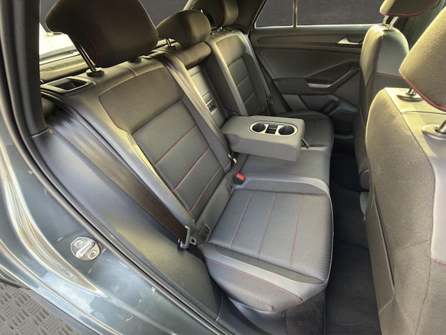 Volkswagen T-Roc 1.5 TSI Sport