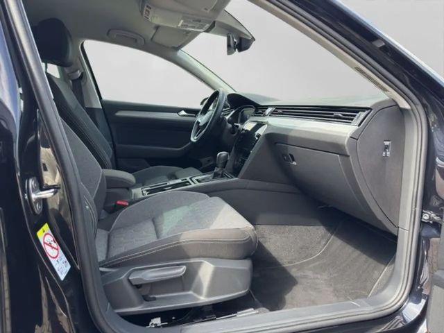 Volkswagen Passat Business DSG