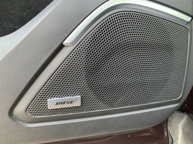 Renault Koleos Blue Initiale Paris