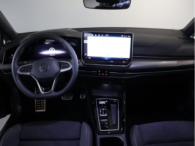 Volkswagen Golf 1.5 eTSI DSG Golf VIII