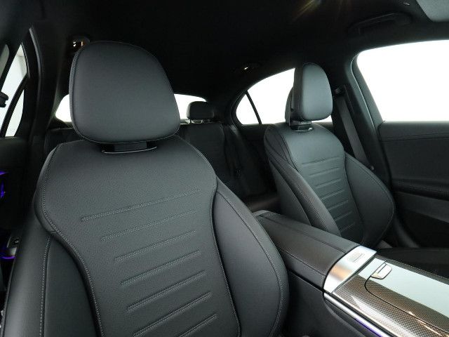 Mercedes-Benz C 200 AMG Line Sedan