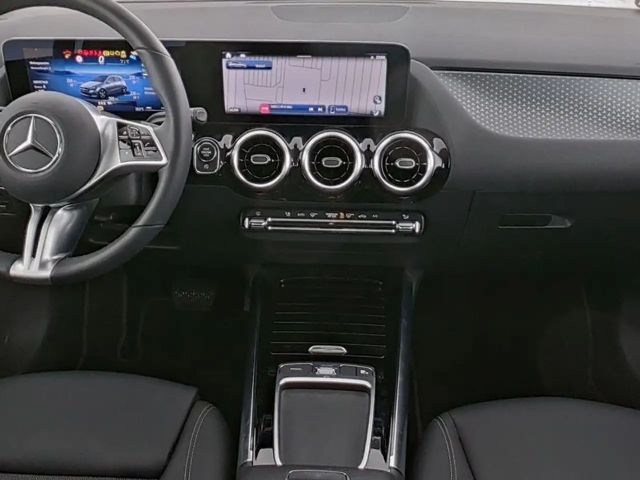 Mercedes-Benz B 180 Progressive Sedan