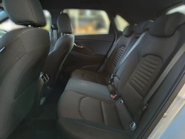 Hyundai i30 2WD Advantage T-GDi